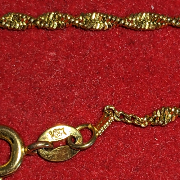 18K Yellow Gold Rope Chain - Picture 2 of 5